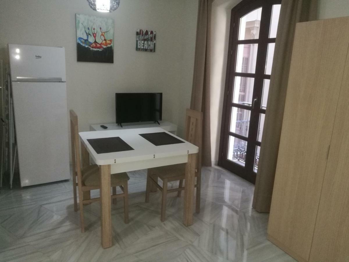 Apartamentos Edificio Vicente Málaga Eksteriør bilde