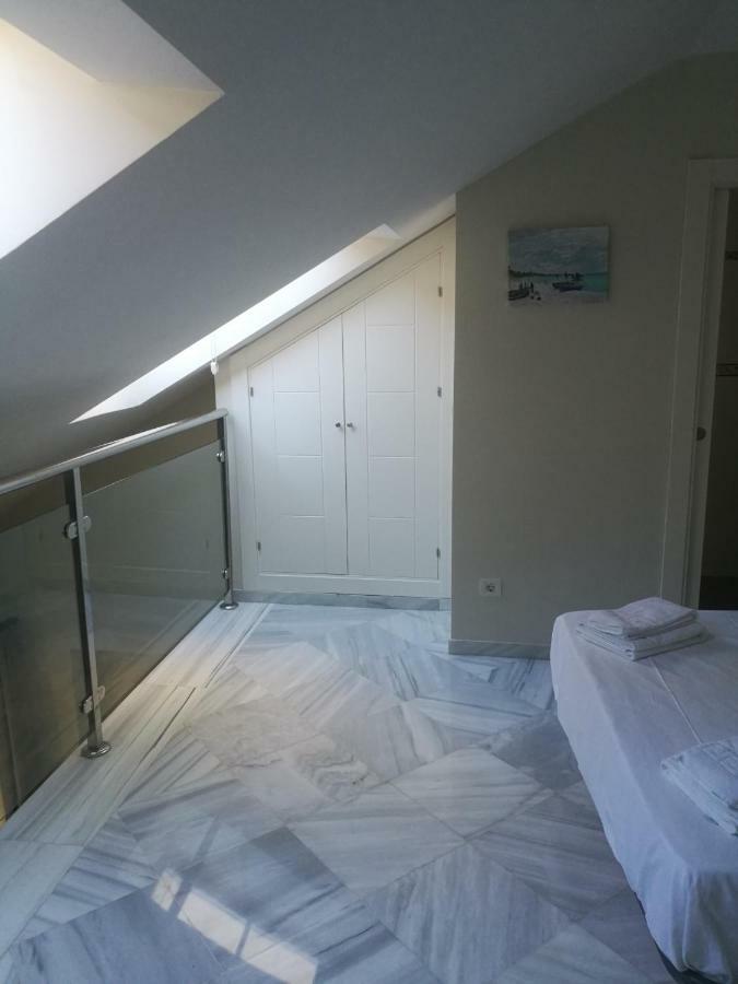 Apartamentos Edificio Vicente Málaga Eksteriør bilde